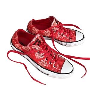 Converse CT All Star Low Top Sneakers in Coral Red  Bandana Print Women’s Size 7